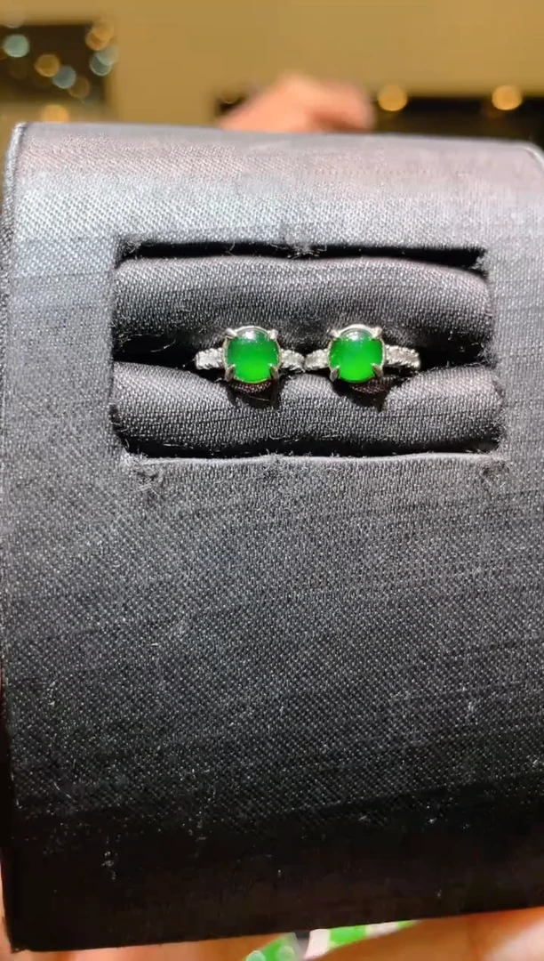 【闪购商品】翡翠吊坠(不含链)未镶嵌A3