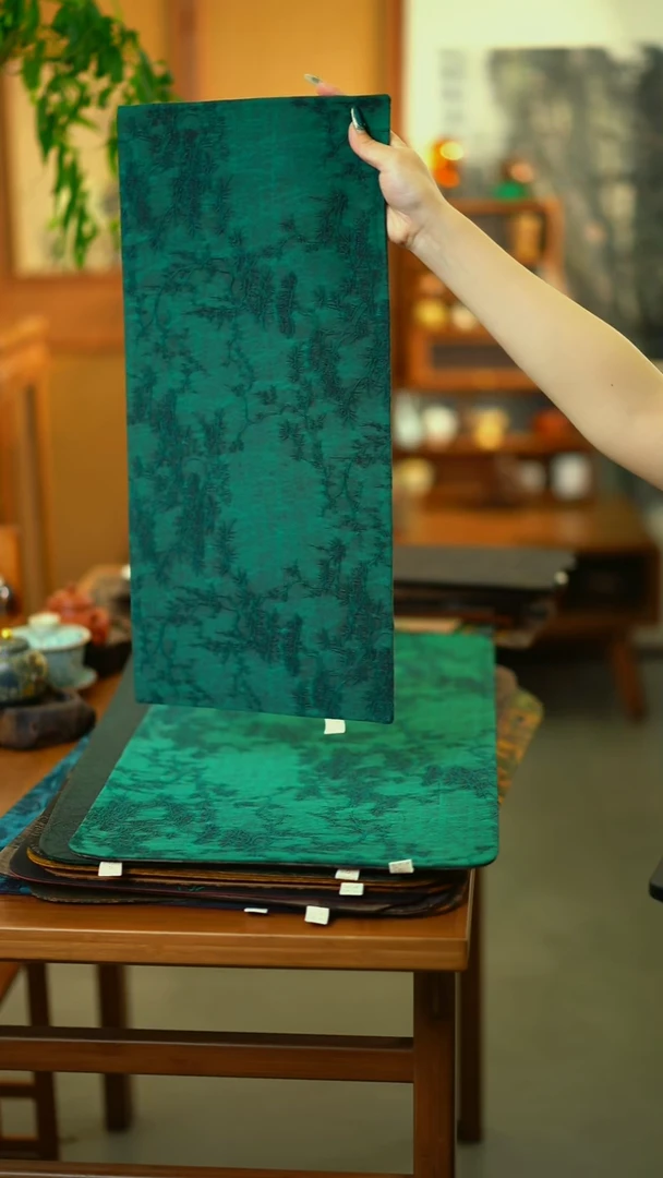 新品小片绿冰咖松枝