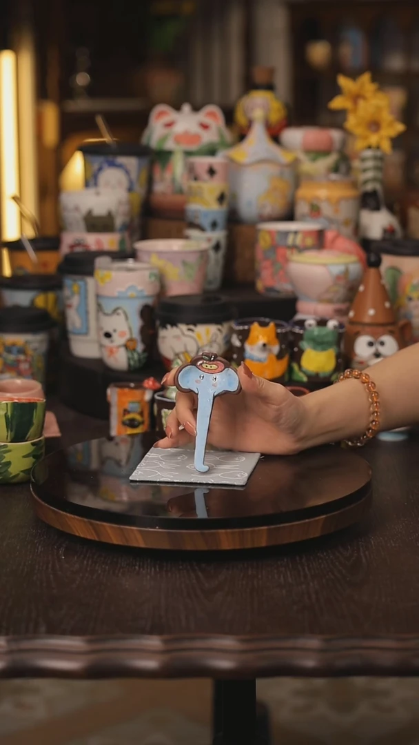 景德镇釉下彩绘设计师款式陶瓷