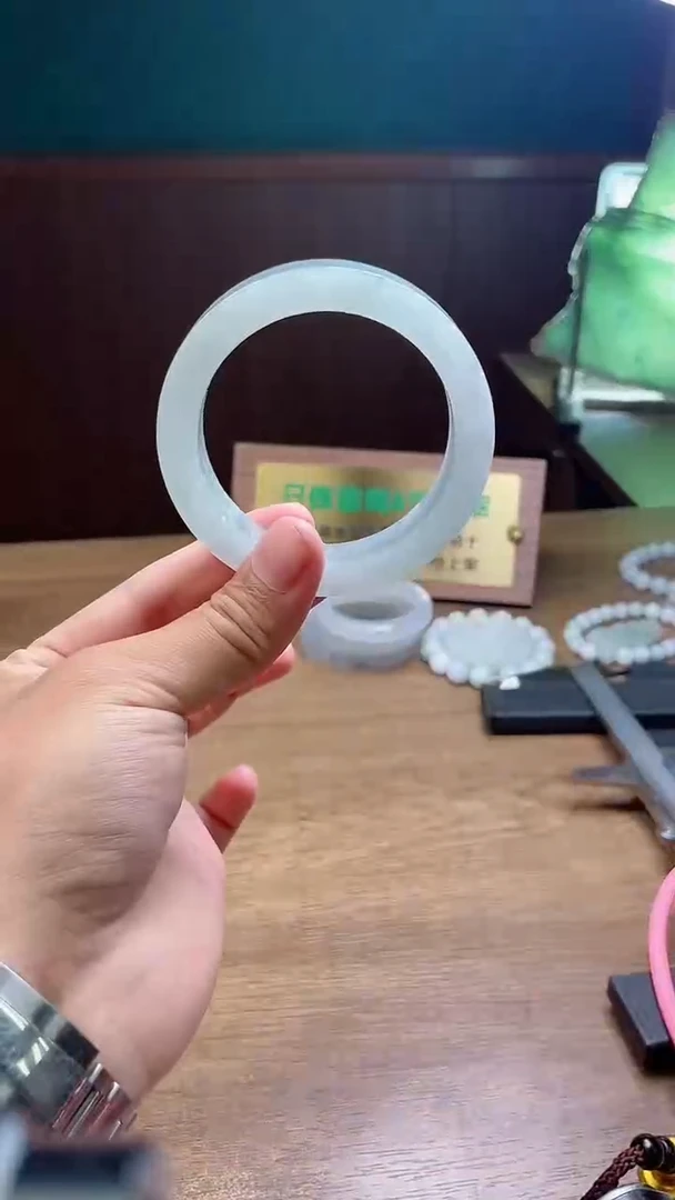 定制翡翠手镯未镶嵌定制