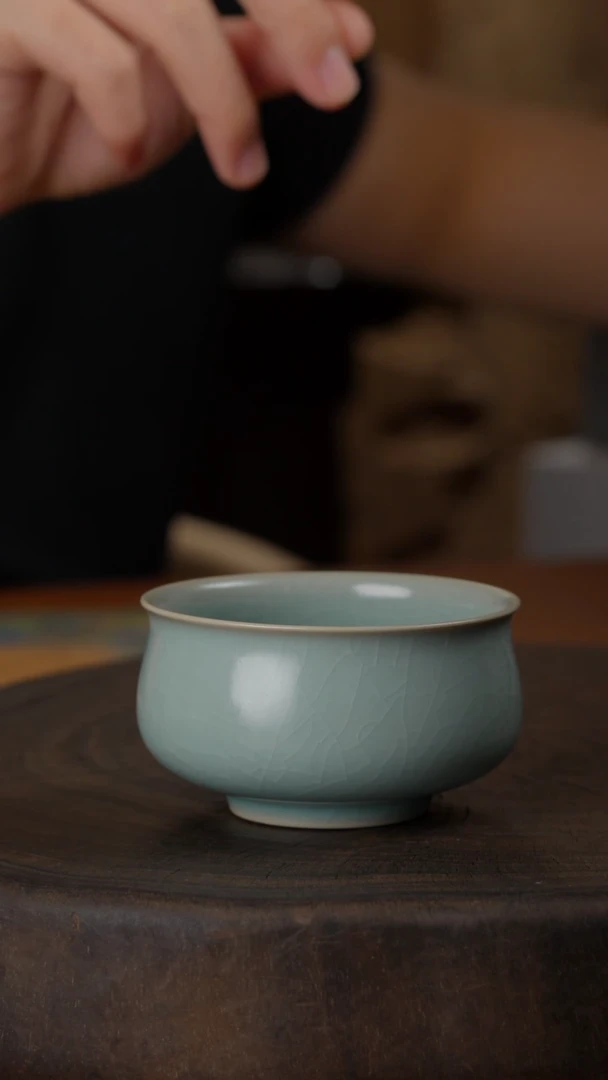 汝瓷 仿古矮炉式杯 证书礼盒