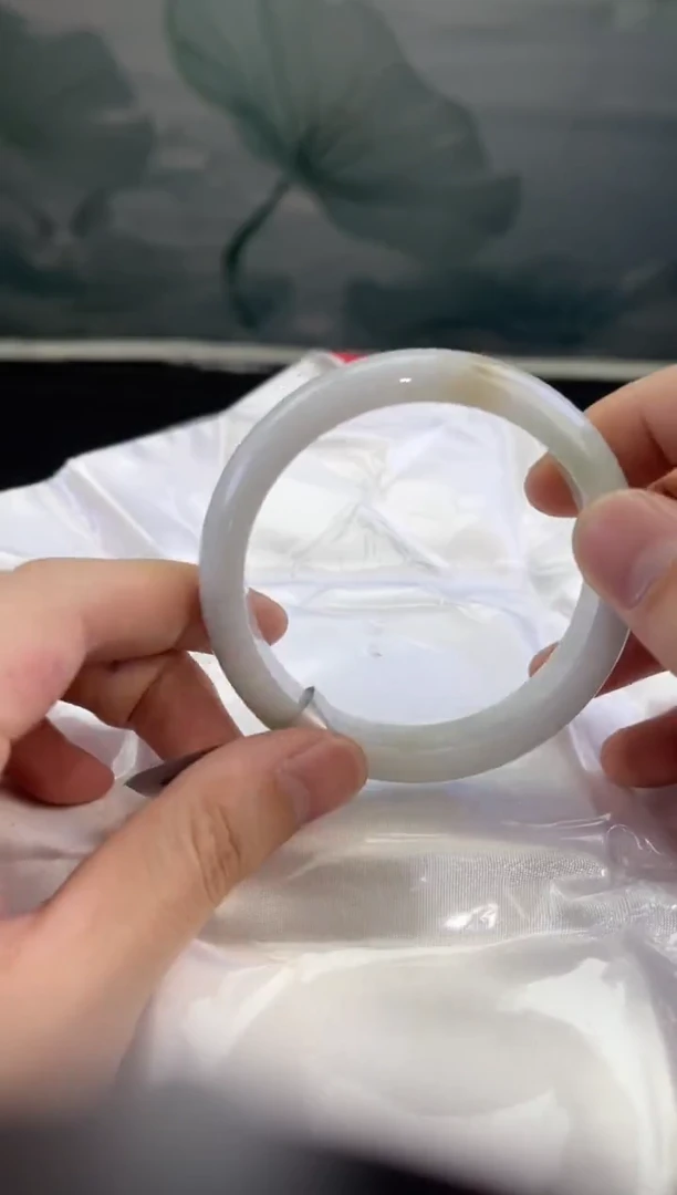 翡翠手镯未镶嵌翡翠手镯17