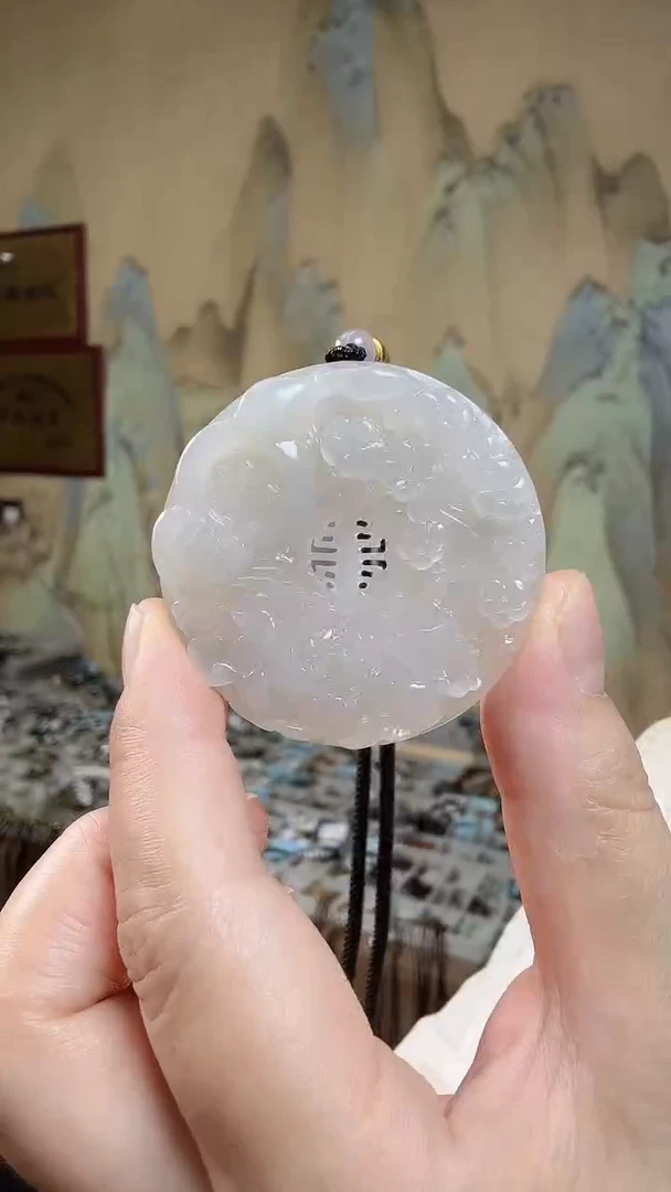 颈饰未镶嵌和田玉.