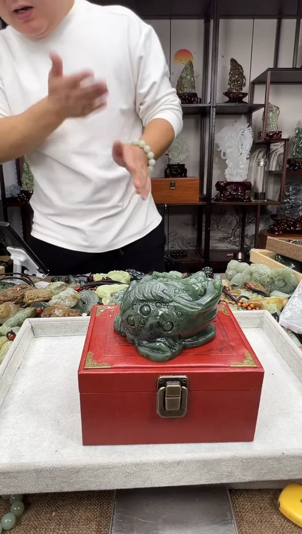 未镶嵌和田玉把件1