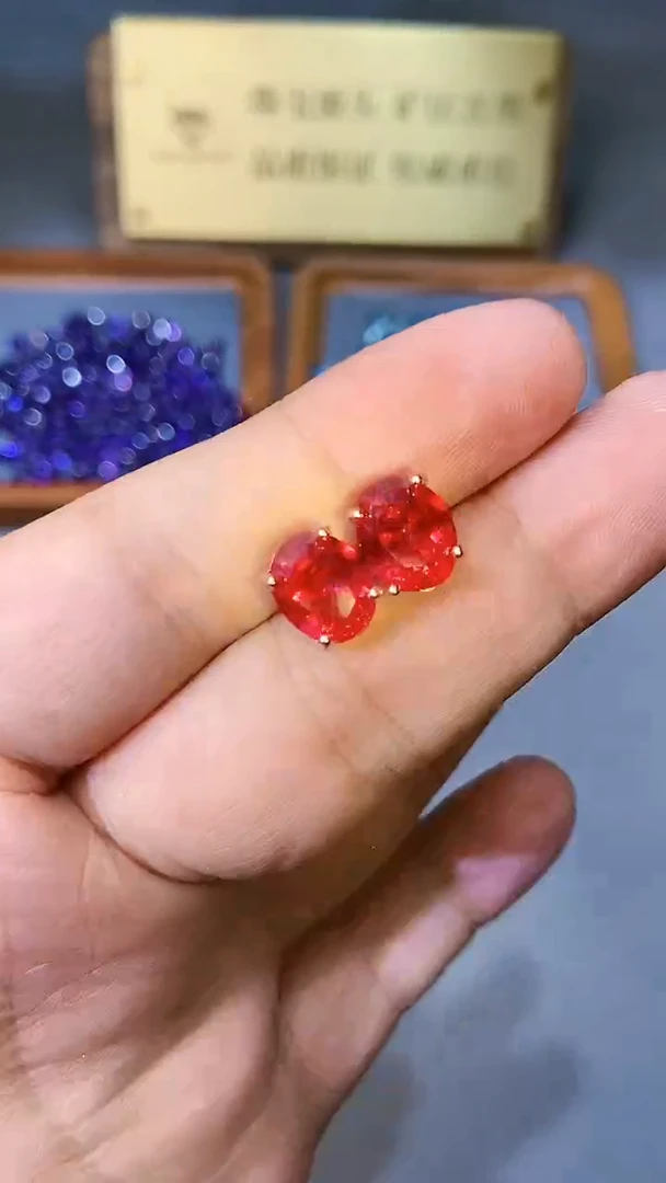 【闪购商品】红宝石耳饰银S925镶嵌321