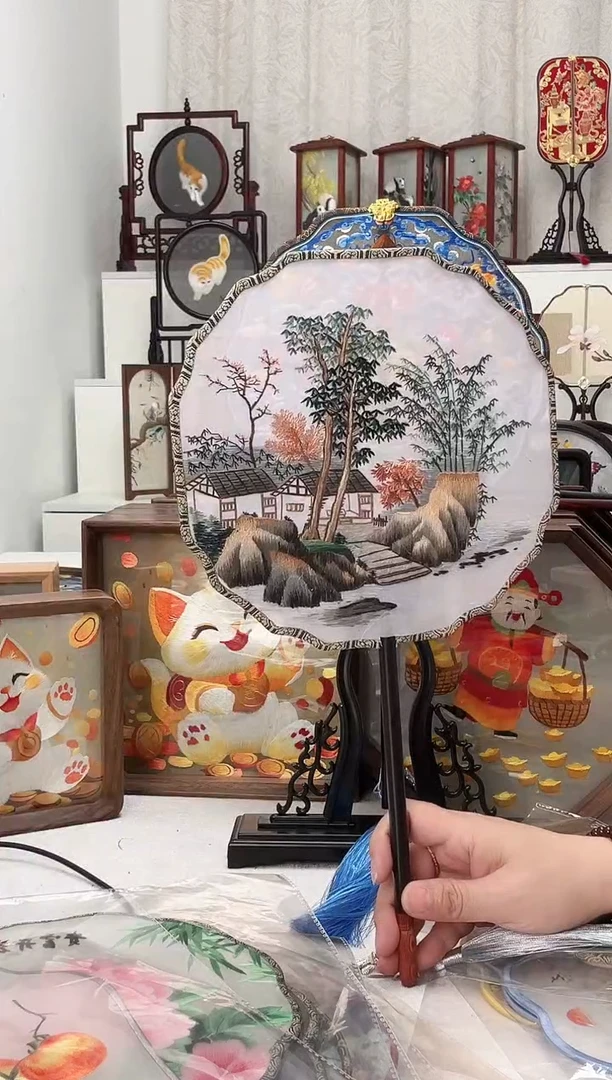 扇子苏绣作品手工团扇