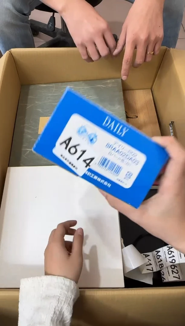 其他老*哥614...中古产品谨慎参拍