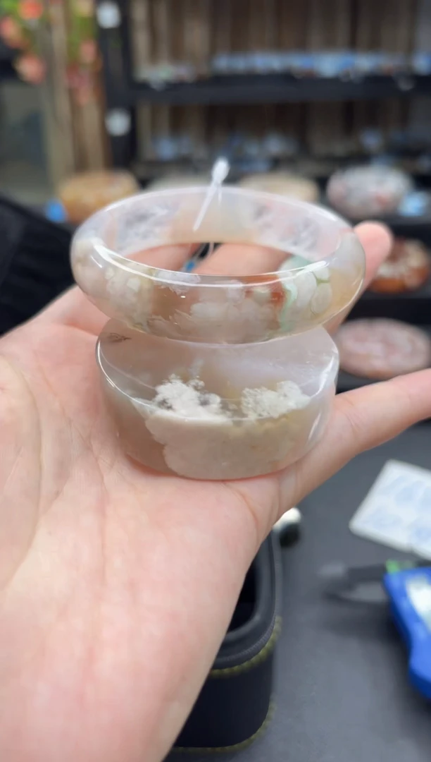 未镶嵌手镯石英质玉43(56圈赠送镯心)