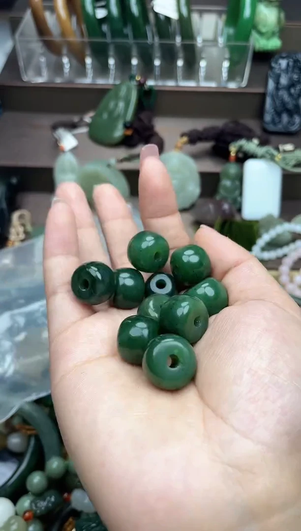 颈饰未镶嵌和田玉未镶嵌和田玉吊坠多样性拍一发一