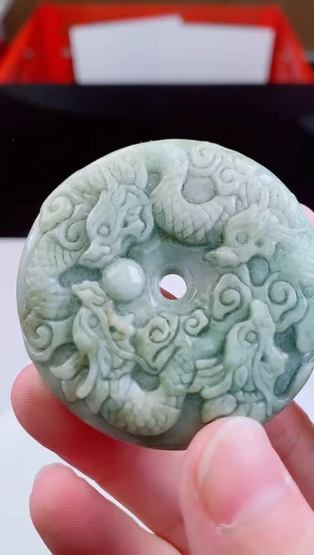 颈饰未镶嵌翡翠明***好   ·