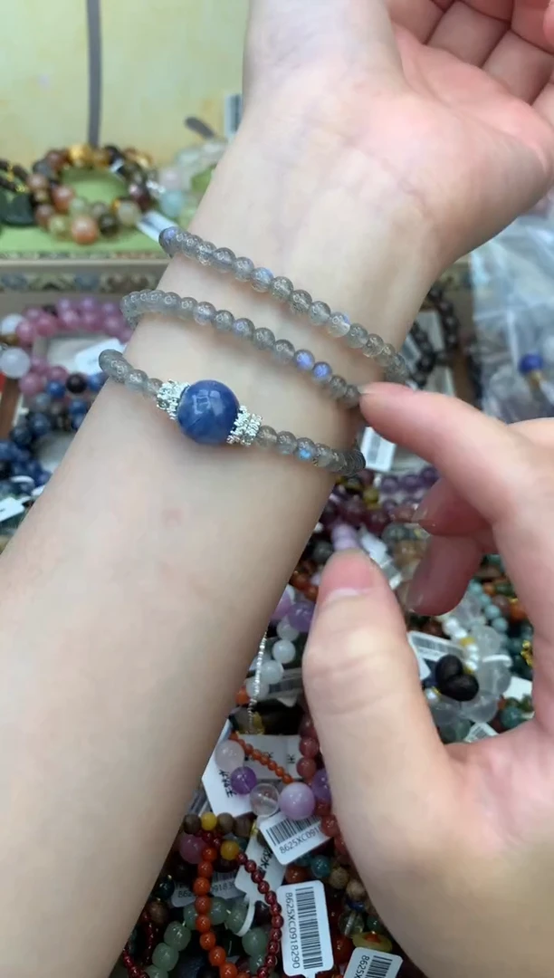 未镶嵌手链月光石300