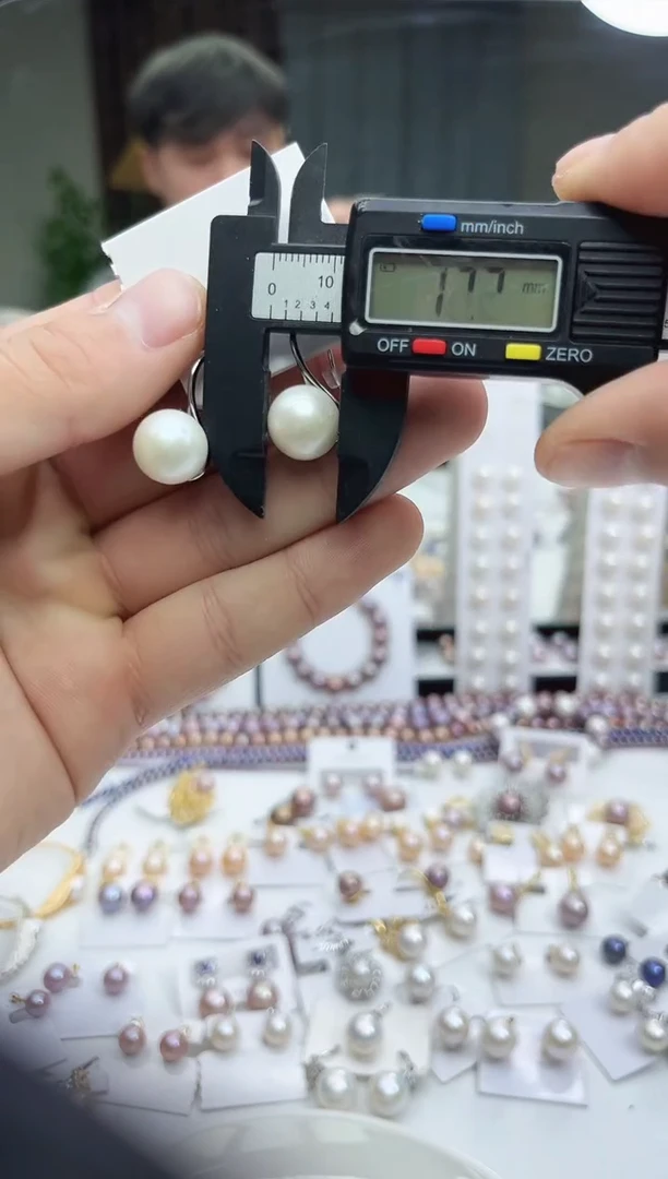 未镶嵌耳饰淡水珍珠12mm+白珠高跟鞋（多样性发一）