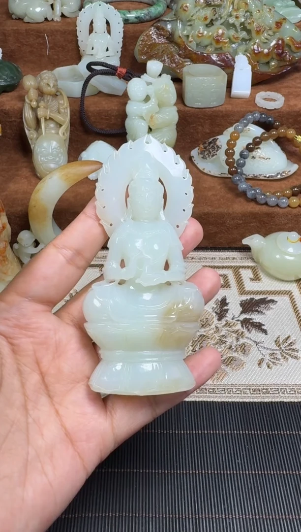 颈饰未镶嵌和田玉1