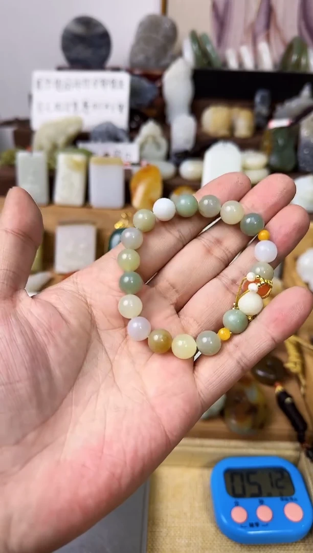 【闪购商品】和田玉颈饰未镶嵌手串