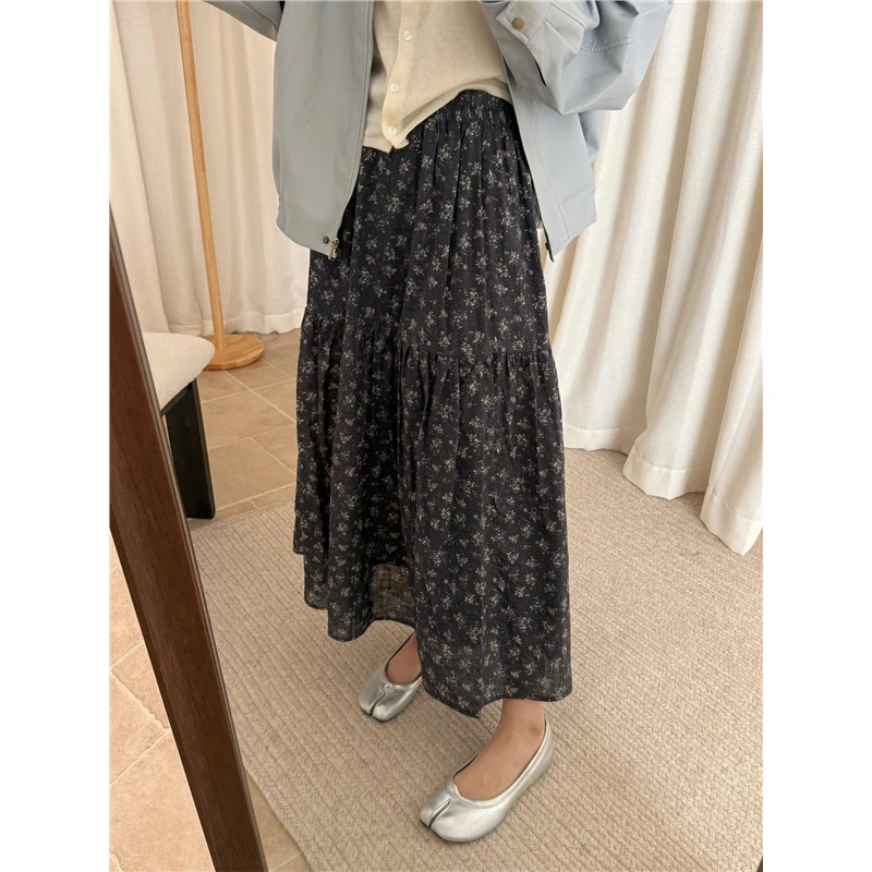 复古小碎花a字半身裙女早秋穿搭长裙2025年新款春秋高腰显瘦裙子