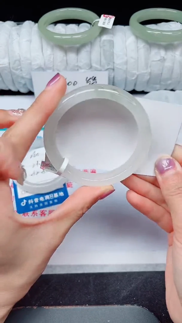 未镶嵌手镯石英质玉261-55/56