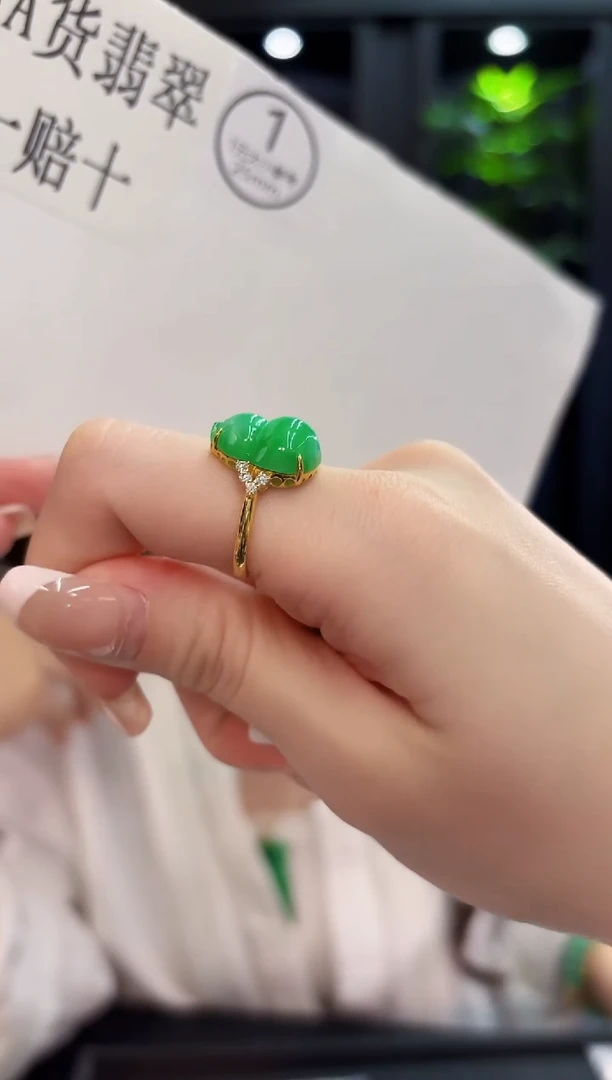 18K金镶嵌戒指翡翠 缅料A货/支持复检/一件