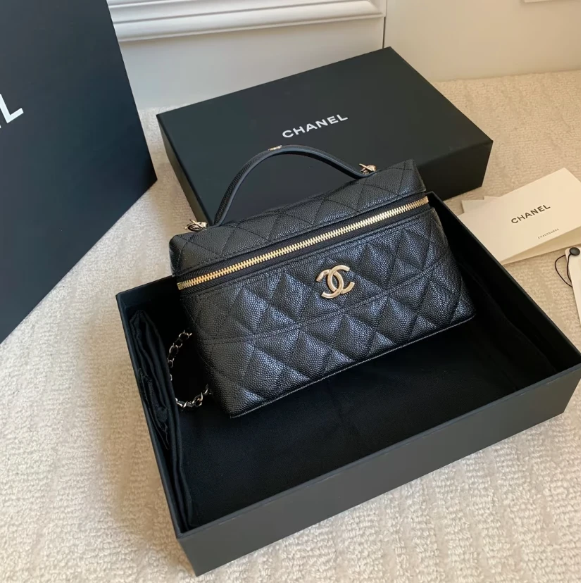 99新 Chanel/香奈儿 25cLp饭盒包黑金鱼子酱牛皮芯片款/81014836