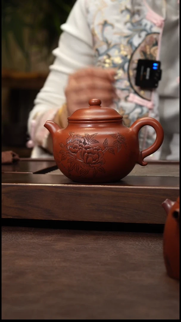 茶壶紫砂朱泥刻绘大莲子-280cc左右