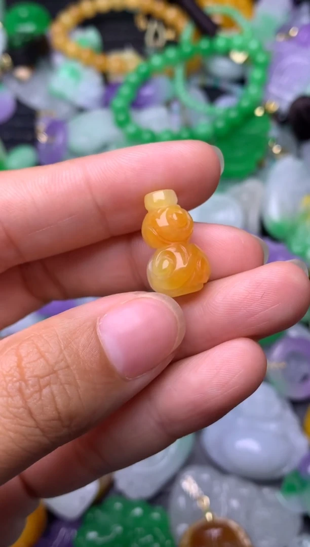 颈饰未镶嵌翡翠缅甸翡翠吊坠