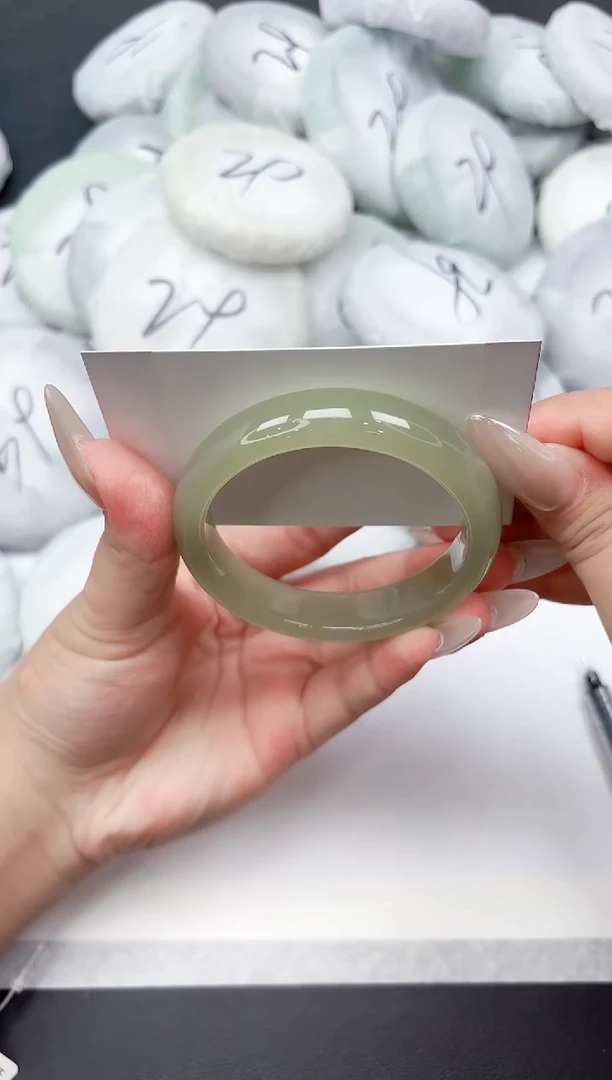 未镶嵌手镯石英质玉281-57.7