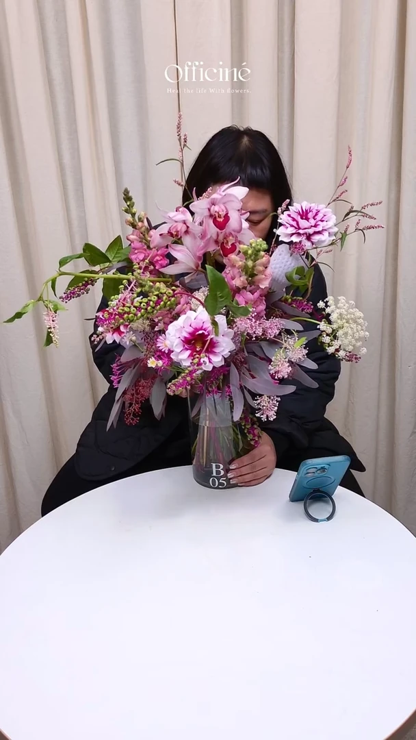K*闹B05 Officine手打家居小花束