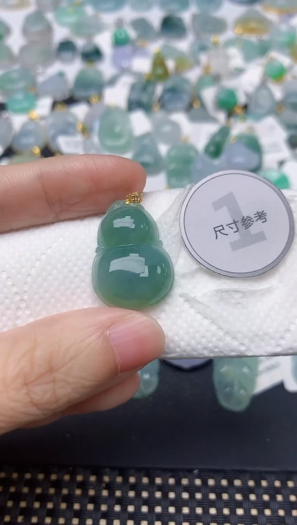 颈饰18K金镶嵌翡翠天然缅甸A货翡翠