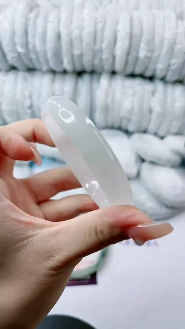 【闪购商品】石英质玉手镯未镶嵌多样性发货C6