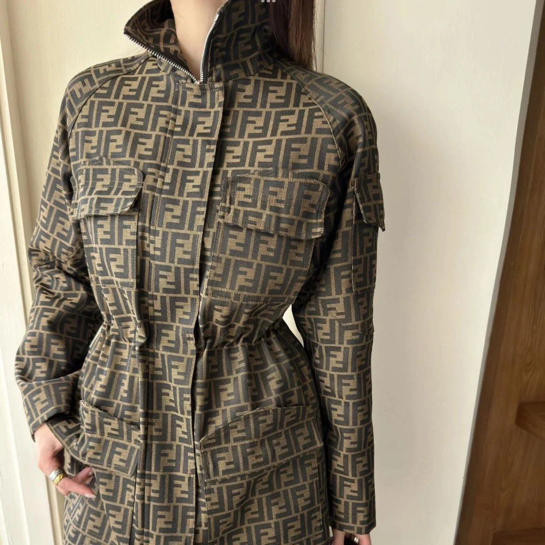 全新未使用 FENDI/芬迪 FENDI老花可束腰夹克外套