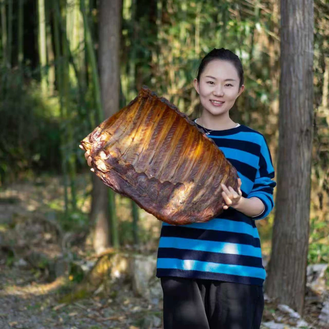【现场称重计费】  土家柴火烟熏腊味正宗好吃赠品以主播讲解为准