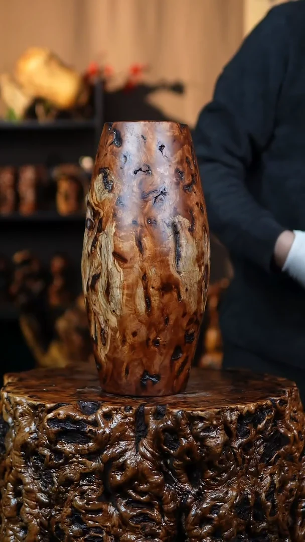 枣木百年鸡心枣木菩提瓶（高33）