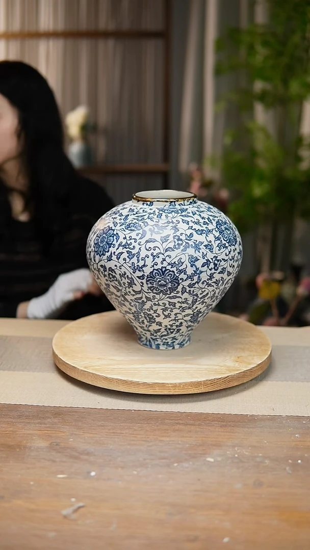 【闪购商品】陶瓷  花器青花瓷缠枝莲月亮罐