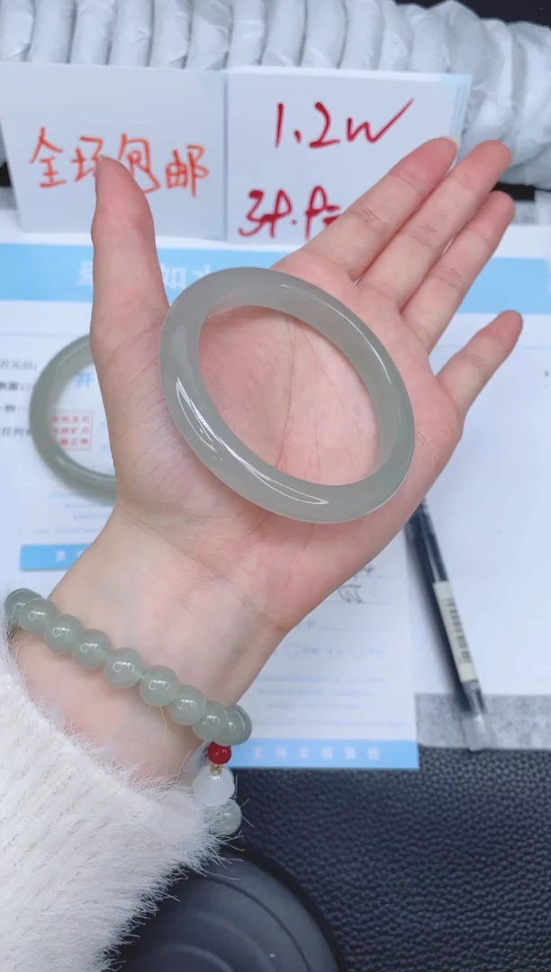 未镶嵌手镯石英质玉A94-55