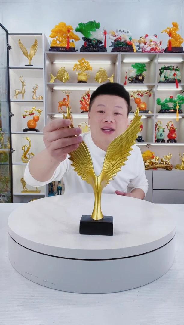 摆件金色大鹏展翅