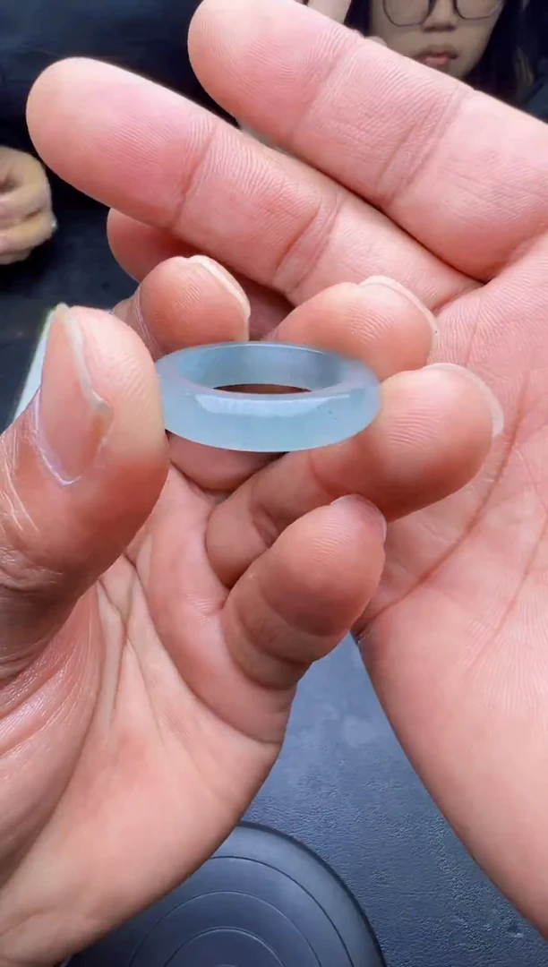 颈饰未镶嵌翡翠天然翡翠A货