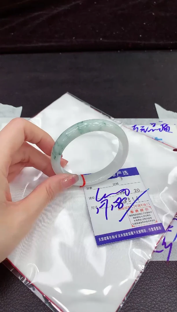 翡翠手镯未镶嵌111111111