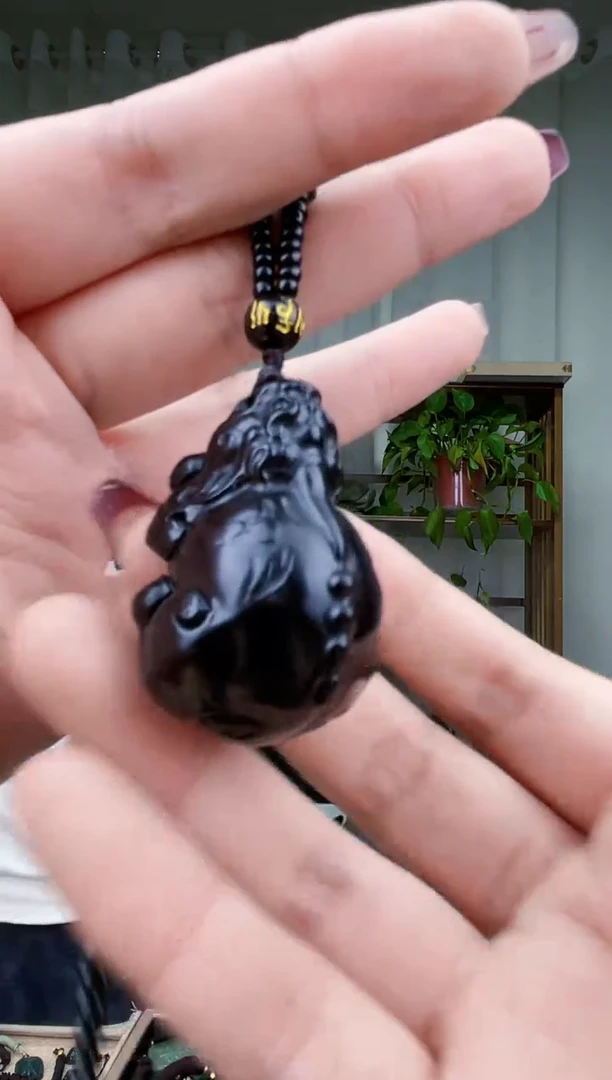 【闪购商品】和田玉挂件未镶嵌拍一发一，多样性发货