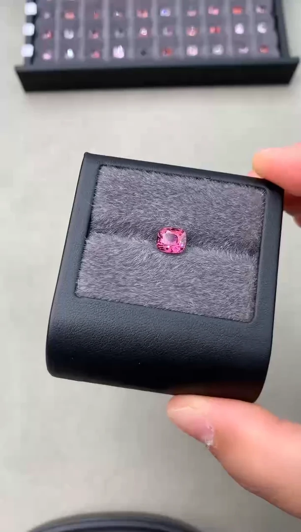 【闪购商品】定制尖晶石裸石未镶嵌2.27ct 枕型 丁香色调