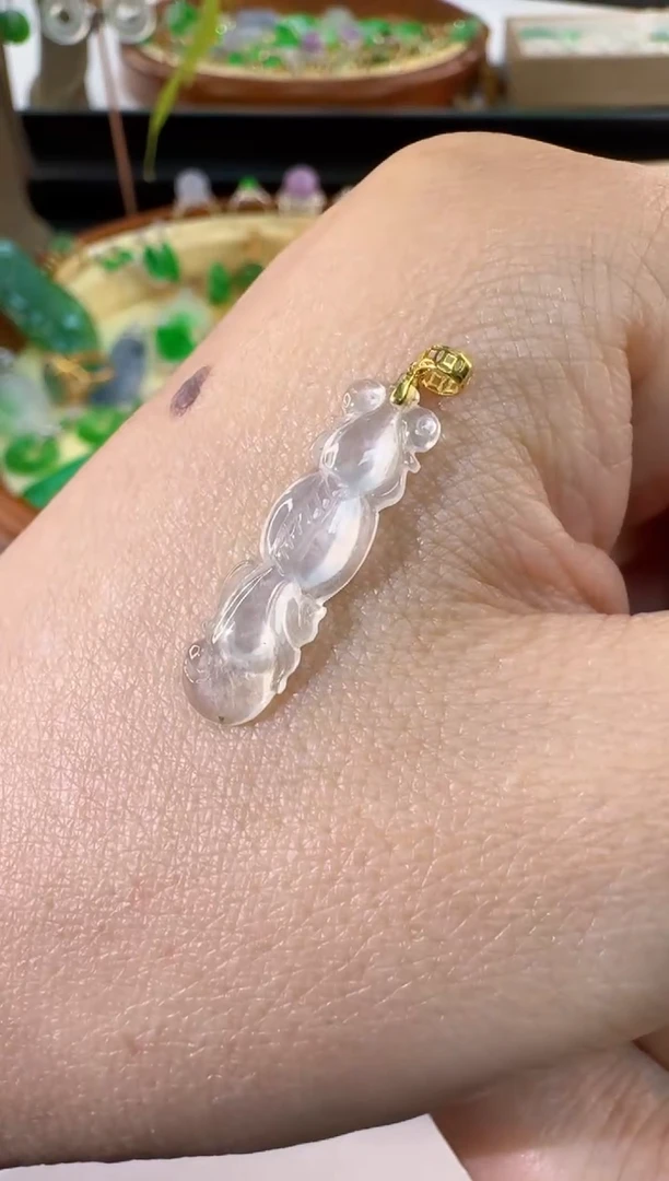 【闪购商品】翡翠颈饰18K金镶嵌缅甸A货翡翠吊坠