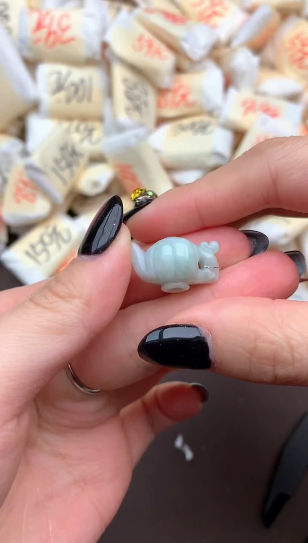 翡翠挂件未镶嵌一福利