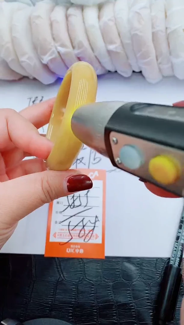 【闪购商品】石英质玉手镯未镶嵌Q9-58-59