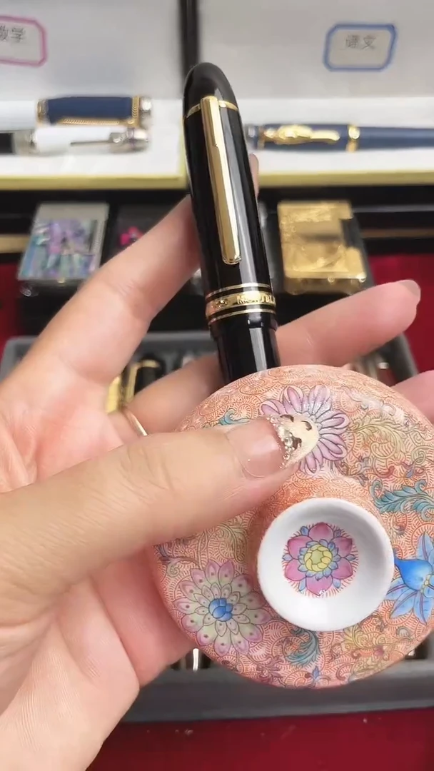 瓷片善**着DGGDGHH77777