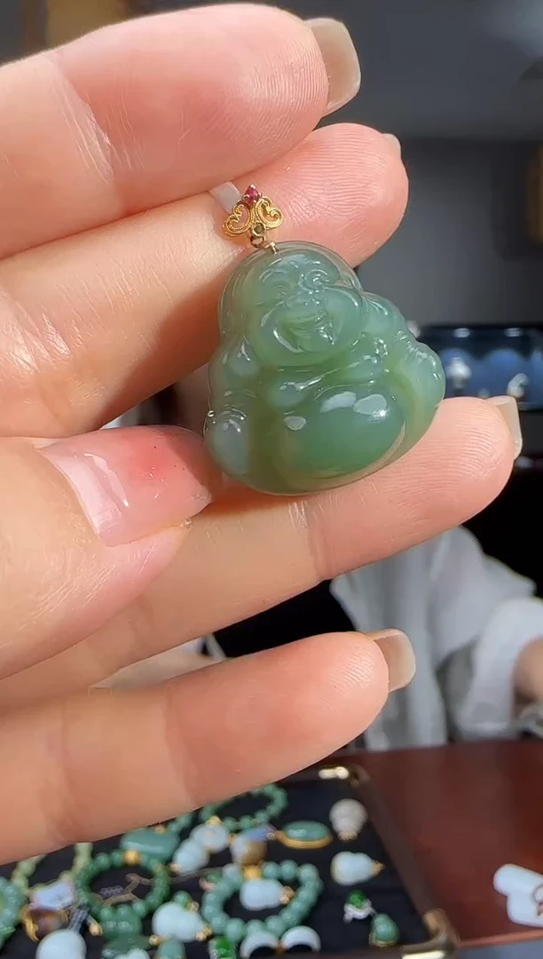 和田玉18K金镶嵌吊坠(不含链)1