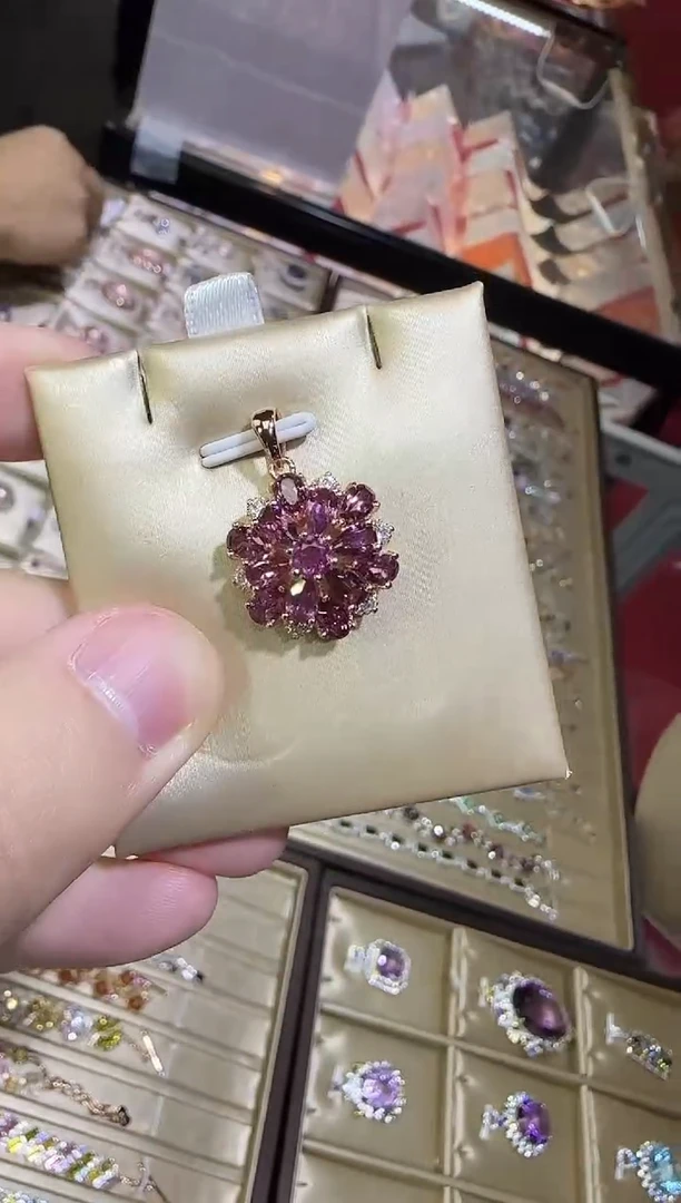 颈饰银S925镶嵌石榴石繁花吊坠