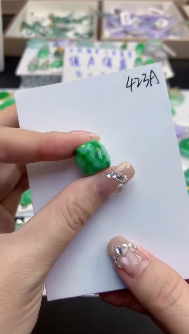 颈饰未镶嵌翡翠天然缅甸a货翡翠