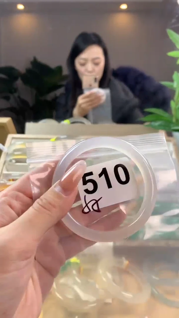 【闪购商品】玛瑙/玉髓手镯未镶嵌510
