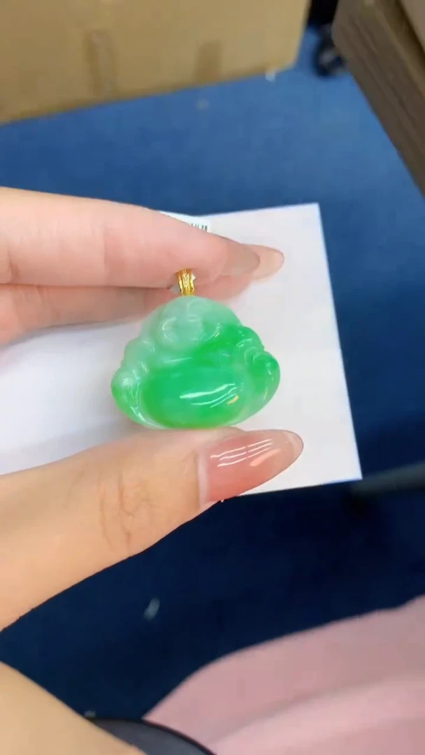 翡翠18K金镶嵌颈饰           1