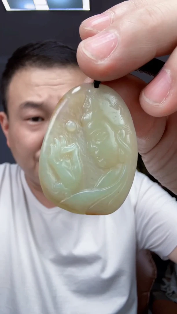 和田玉未镶嵌颈饰1