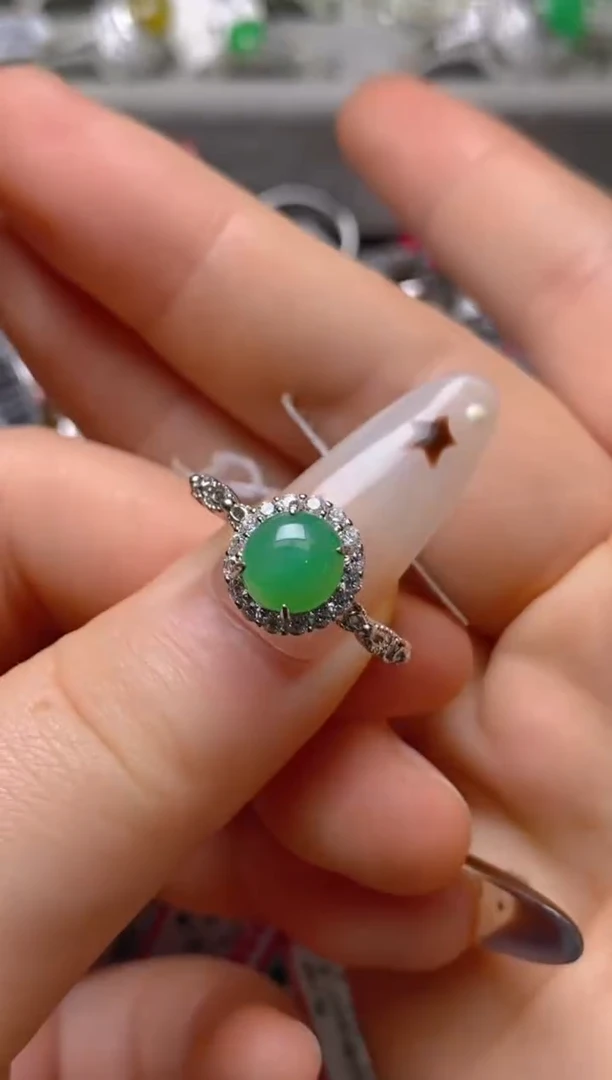 银S925镶嵌戒指翡翠百内无证书