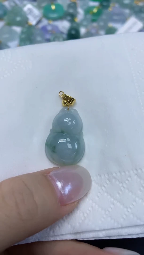 翡翠未镶嵌颈饰天然缅甸翡翠A货